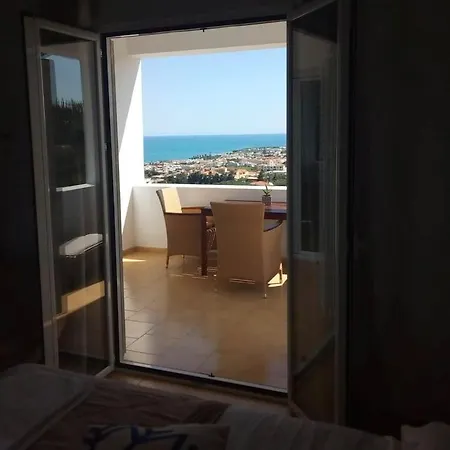 Thea Apartament *