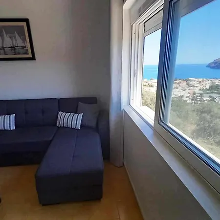 Apartament Thea